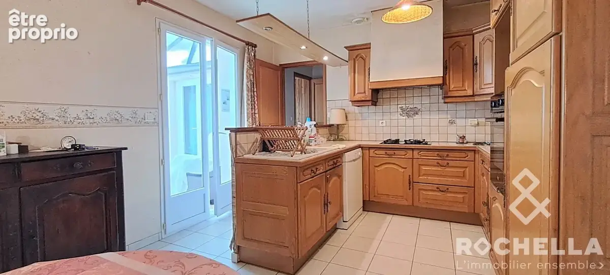 Maison 6 pièces 138 m² à vendre à Tonnay-Charente (17430) - photo 5