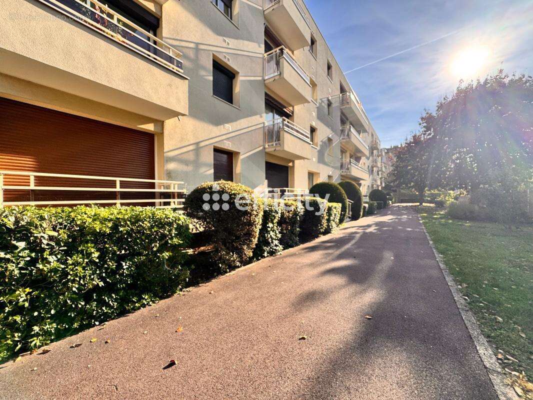 Appartement à RUEIL-MALMAISON