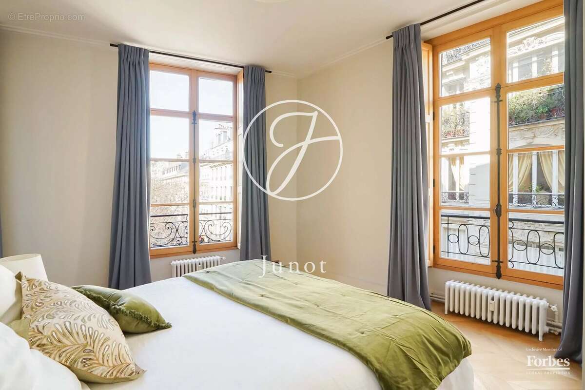 Appartement à PARIS-5E