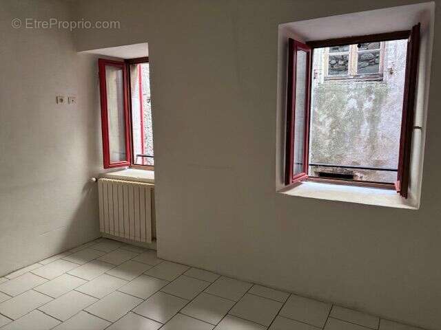 Maison à VALVIGNERES