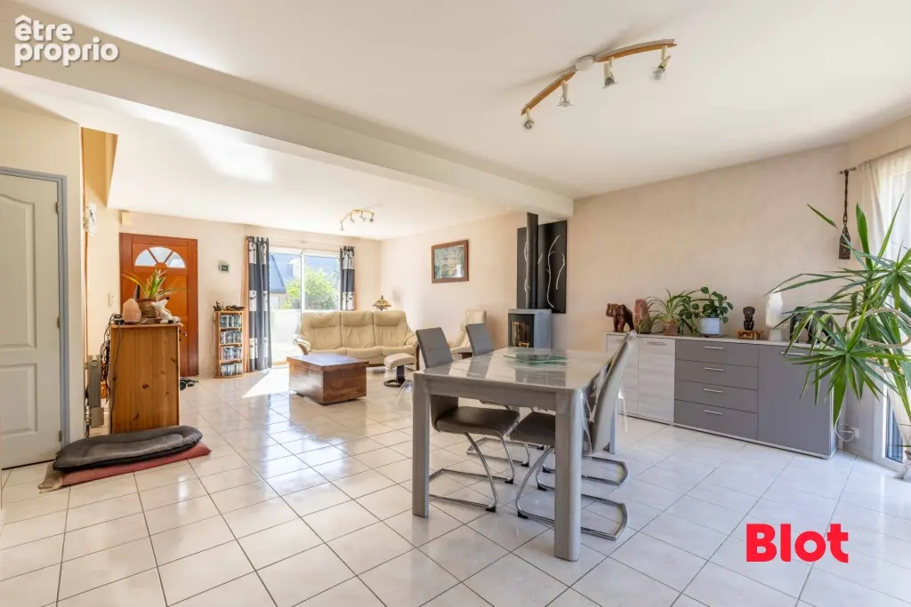Maison 6 pièces 125 m² à vendre à Chateaubourg (35220) - photo 2
