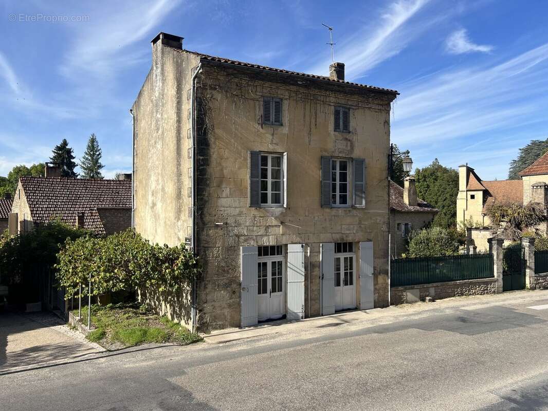 Maison à CAMPAGNE