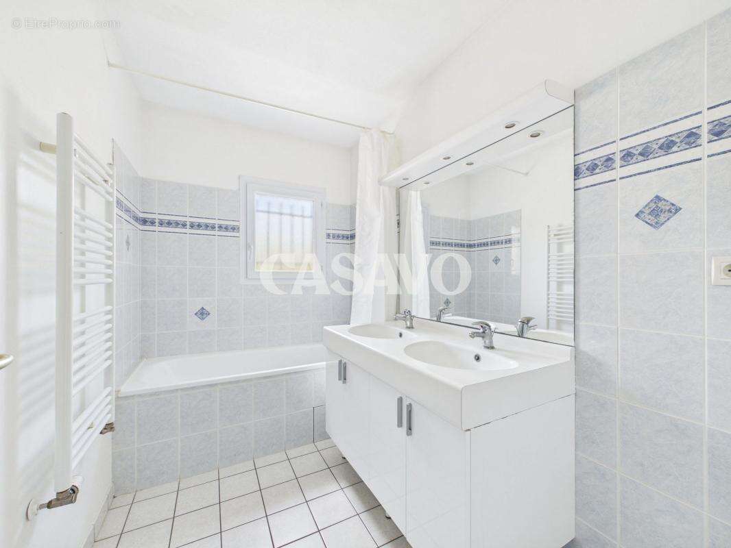 Maison à LYON-8E