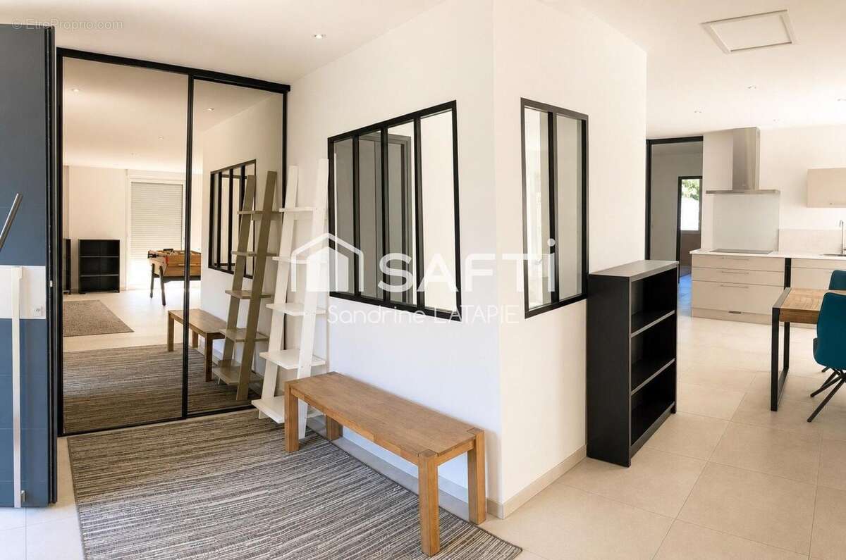 Maison 160 m² à Saint-Antonin-Noble-Val  - photo 3