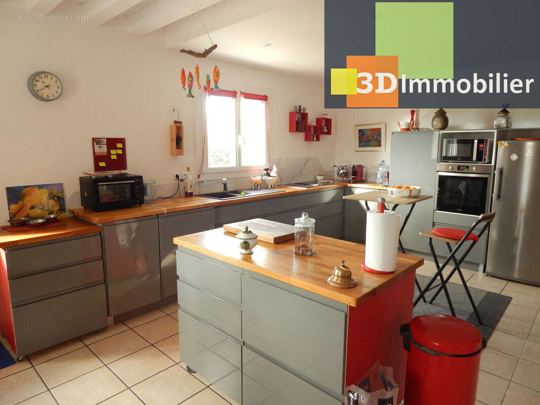 PIÈCE DE VIE 40 M² - Maison à SAINT-GERMAIN-DU-BOIS