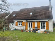 Maison à SAINT-JEAN-DE-BRAYE