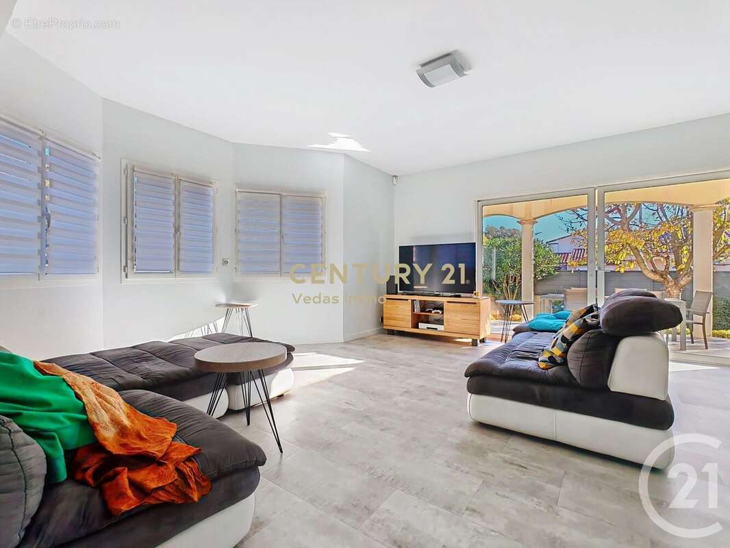 Maison à VILLENEUVE-LES-MAGUELONE