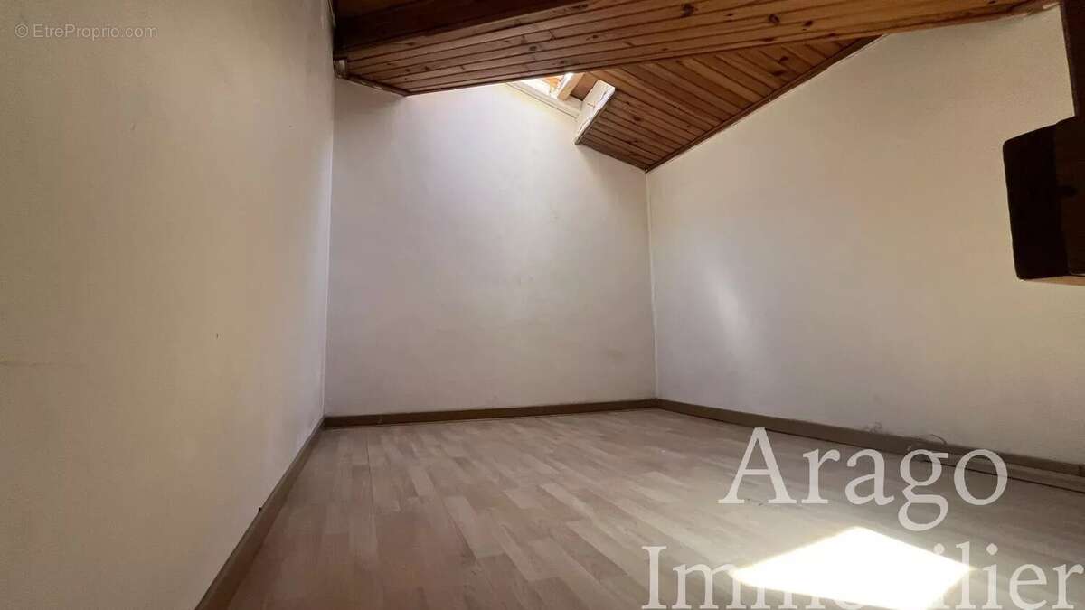 Appartement à ESTAGEL