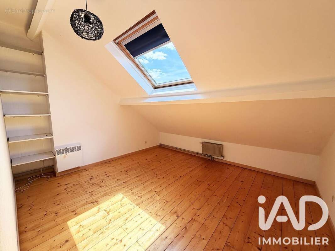 Maison 101 m² à Carvin  - photo 2