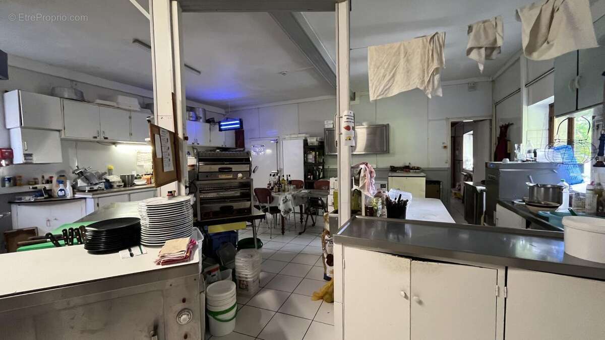 Affaire hôtelerie-restauration en centre bourg - photo 8