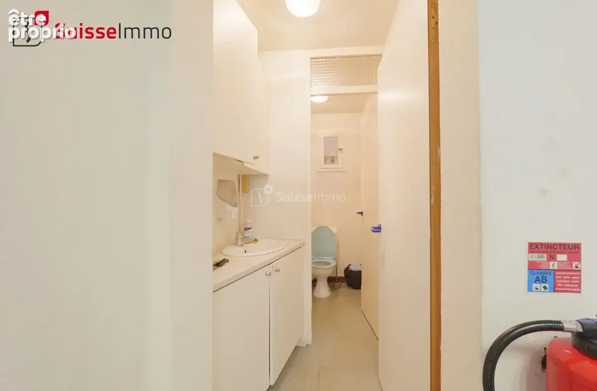 Local commercial  120 m2 - photo 15