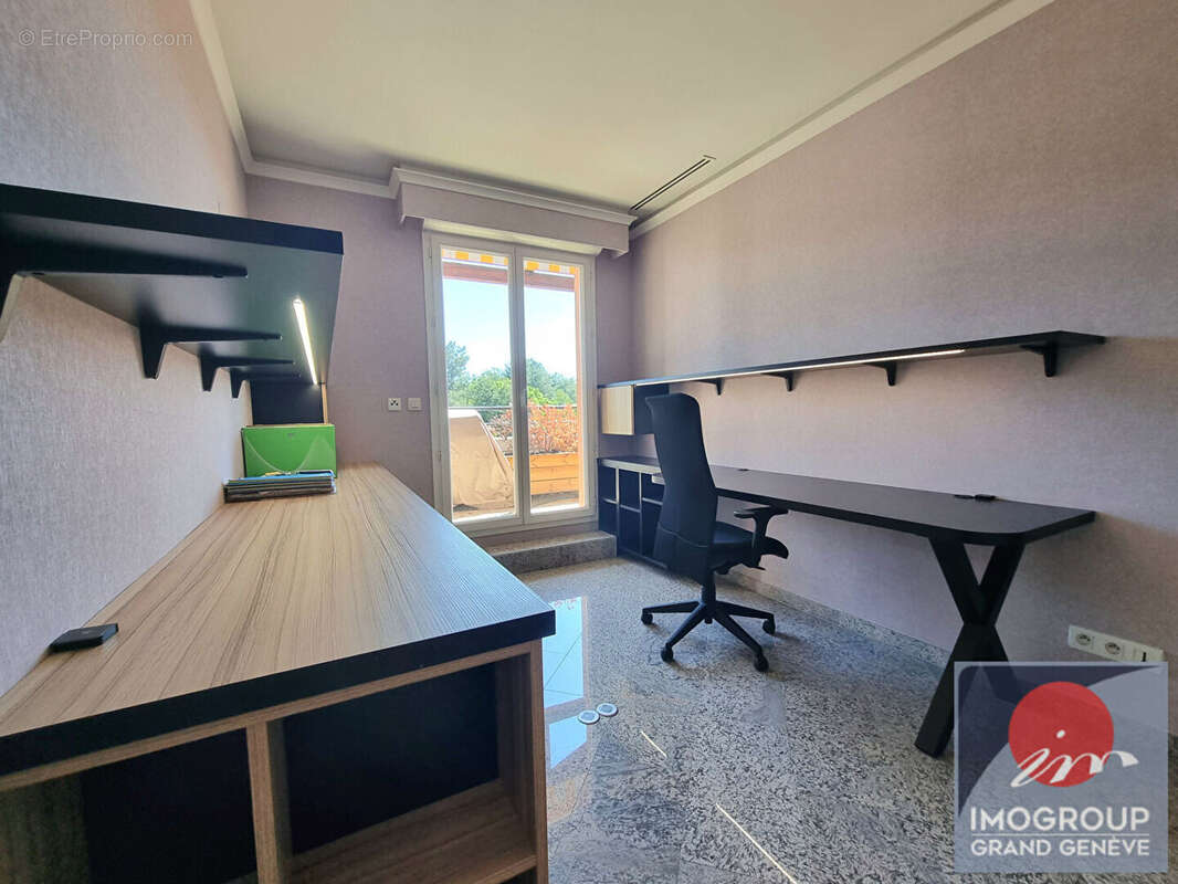 Appartement à AMBILLY