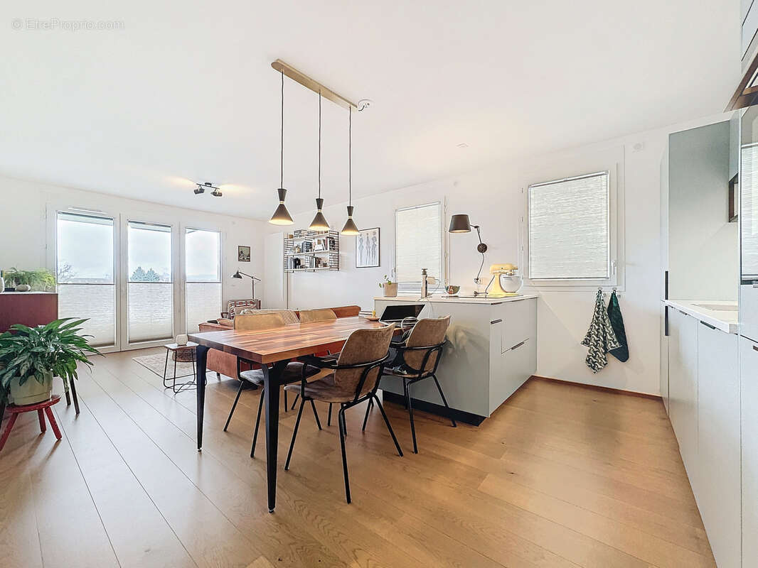 Appartement à FERNEY-VOLTAIRE