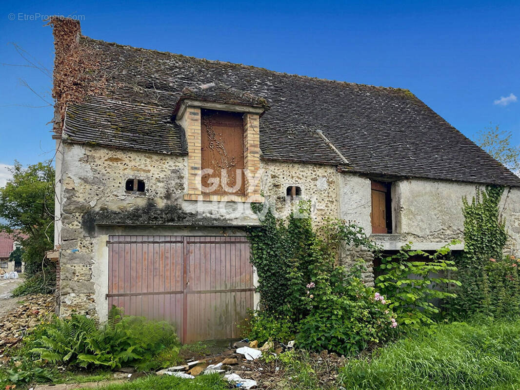 Maison à MARLES-EN-BRIE