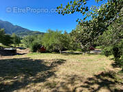 Terrain à SAINT-NIZIER-DU-MOUCHEROTTE