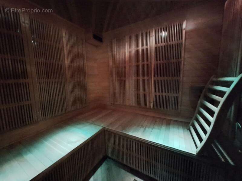 Commerce à CHATEAU-GONTIER