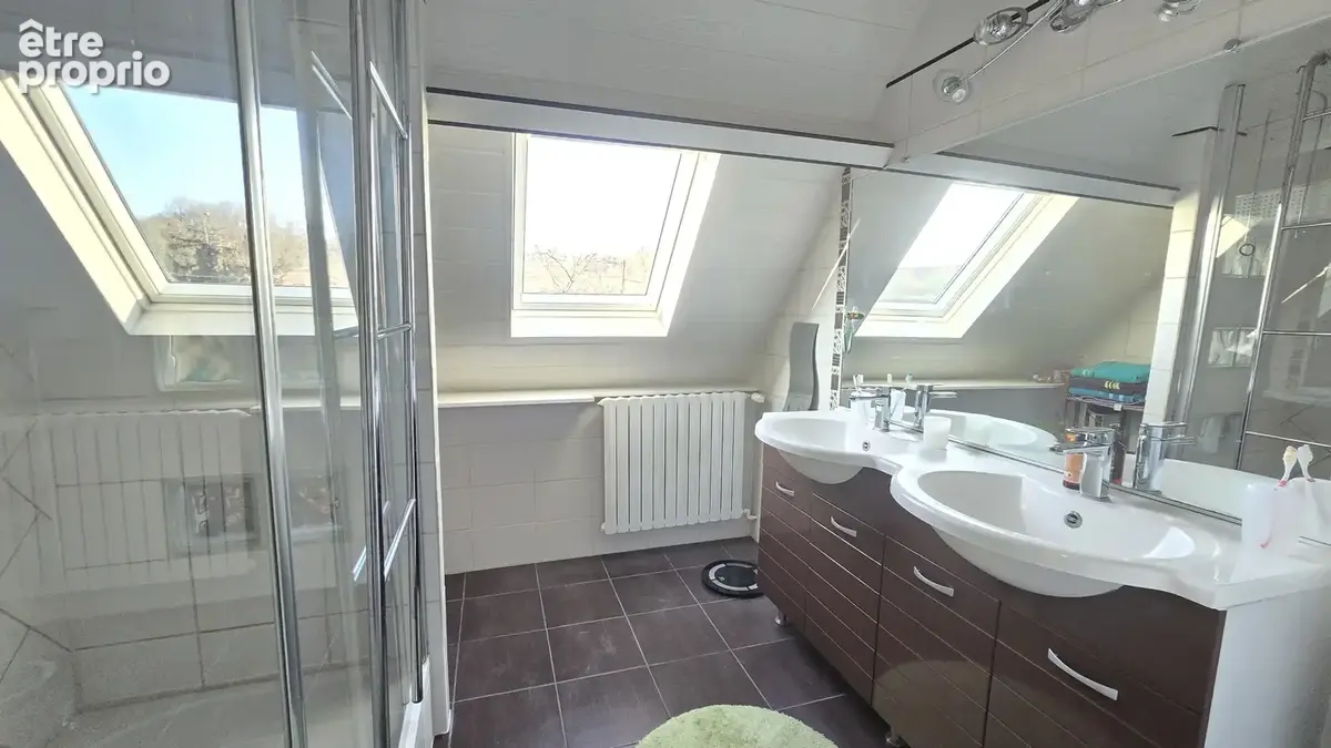 Maison de  226m2 sur sous sol total et terrain de 3550m2 - photo 17