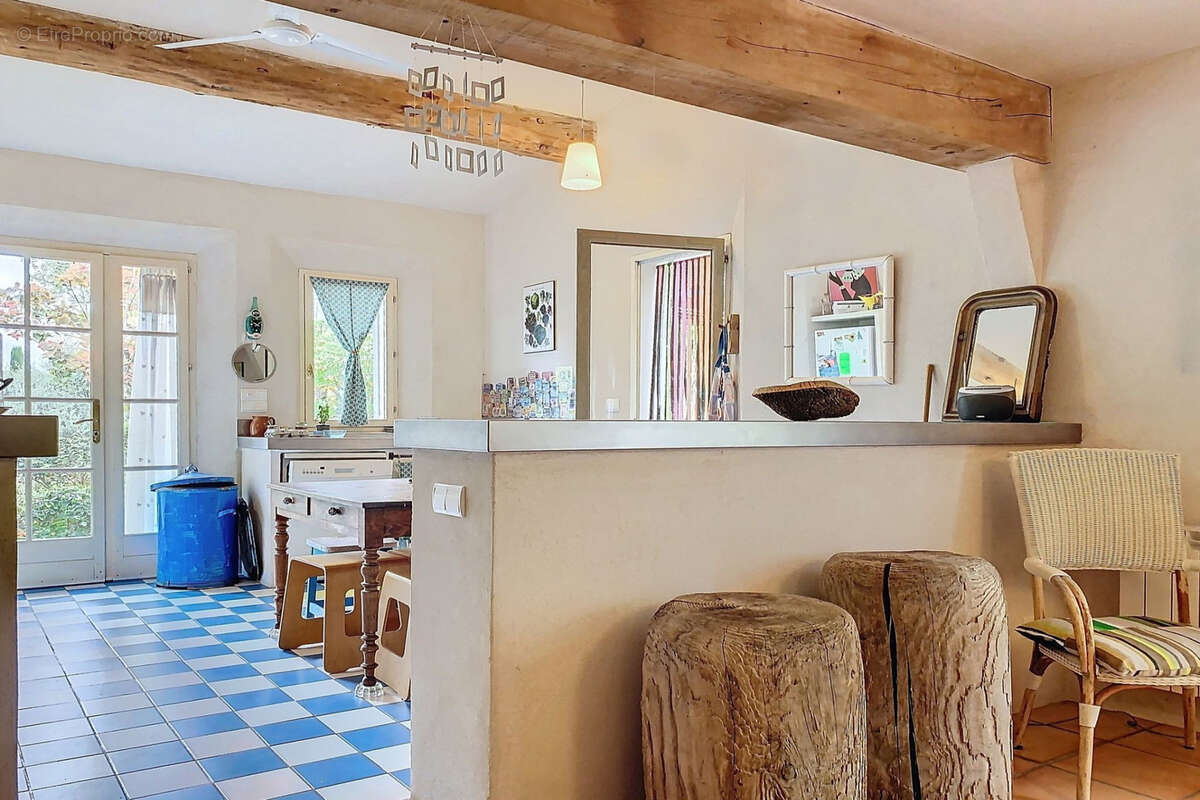 Maison à SAIGNON
