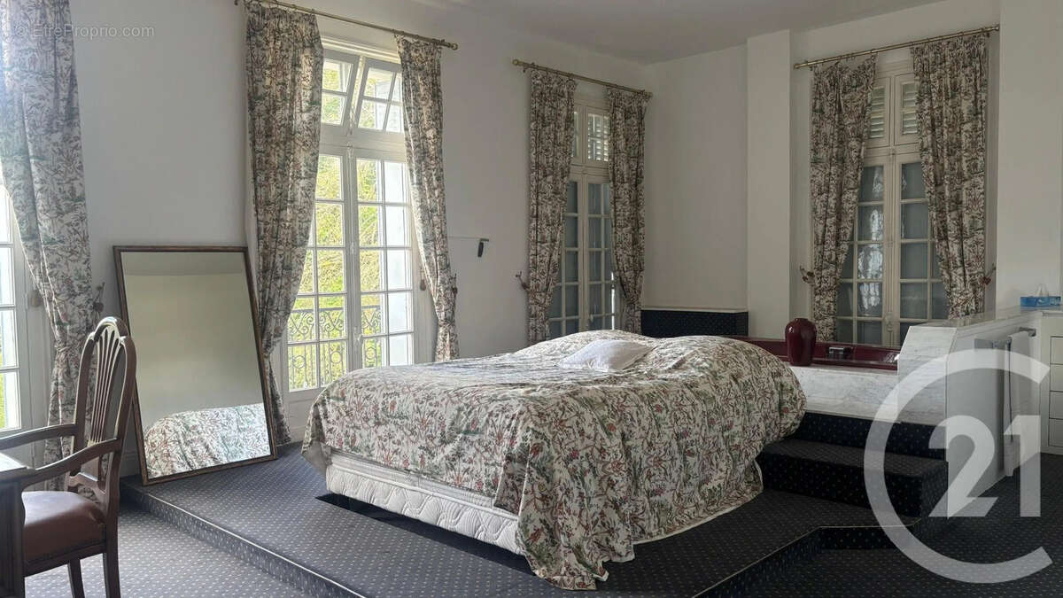 Maison 515 m² à Ezy-Sur-Eure  - photo 14
