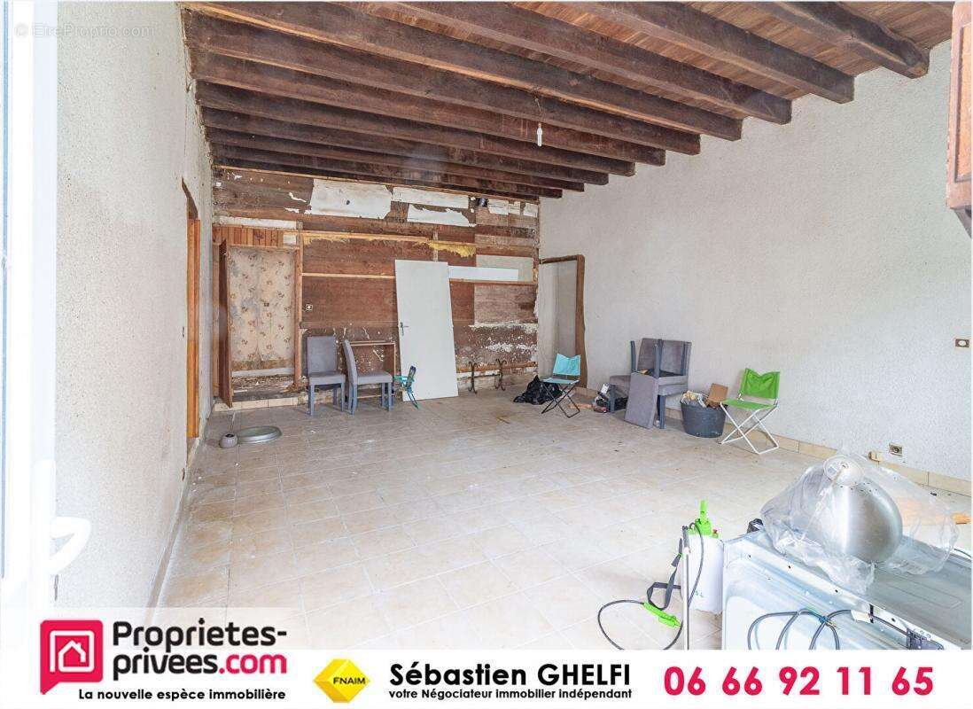 Maison à CONTRES