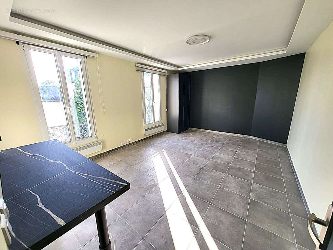 Appartement à ENGHIEN-LES-BAINS