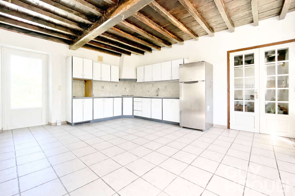 Maison à CASTETNAU-CAMBLONG