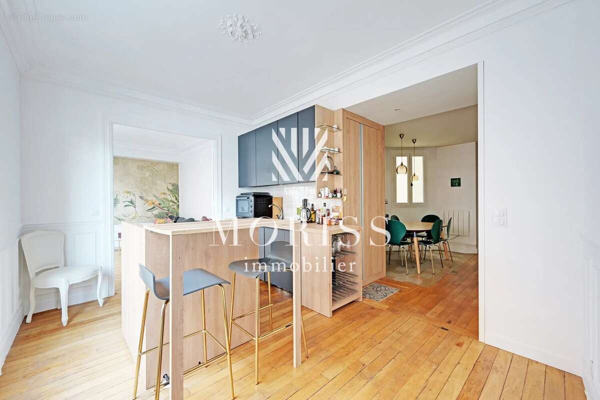 Appartement à PARIS-18E