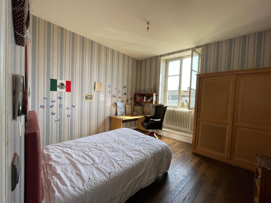 Maison à CEAUX-EN-COUHE