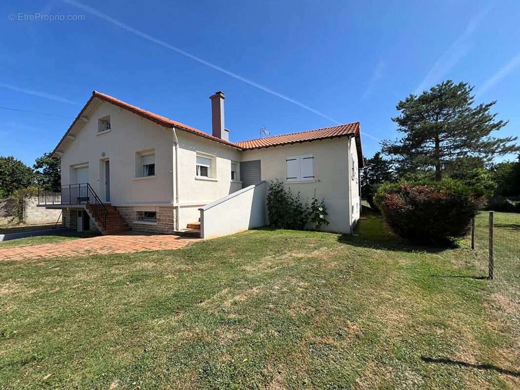 Maison à PAYRE