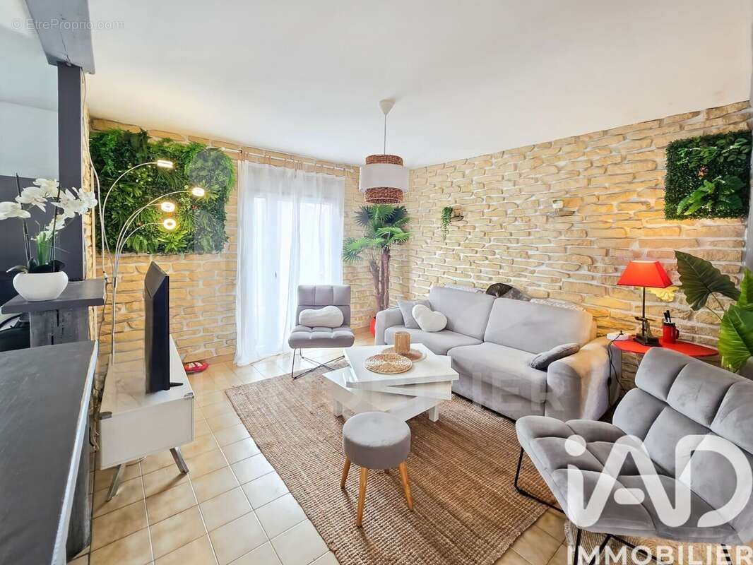 Photo 2 - Maison à MANDUEL