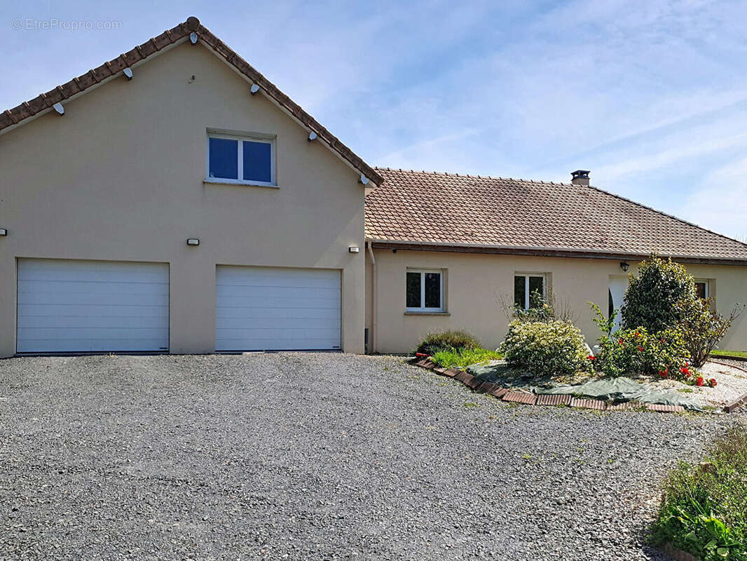 Maison à MONTFORT-SUR-RISLE