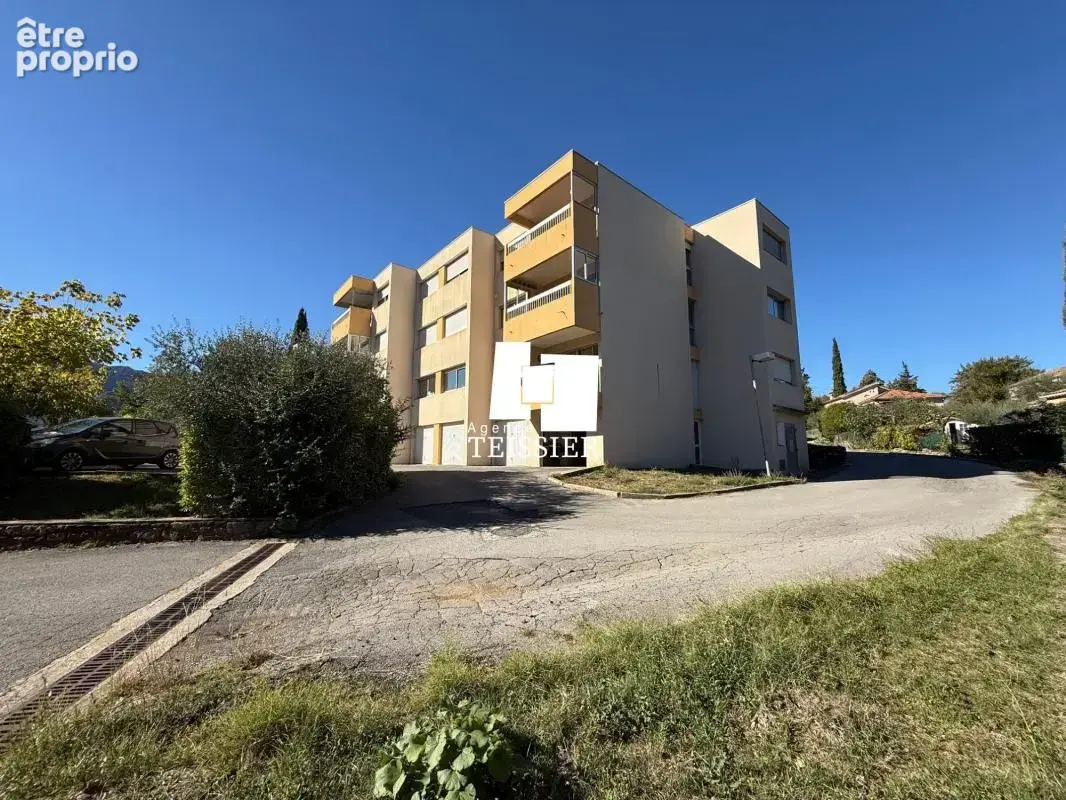 Exclusivité : 07140 Les Vans appartement avec terrasse - photo 2