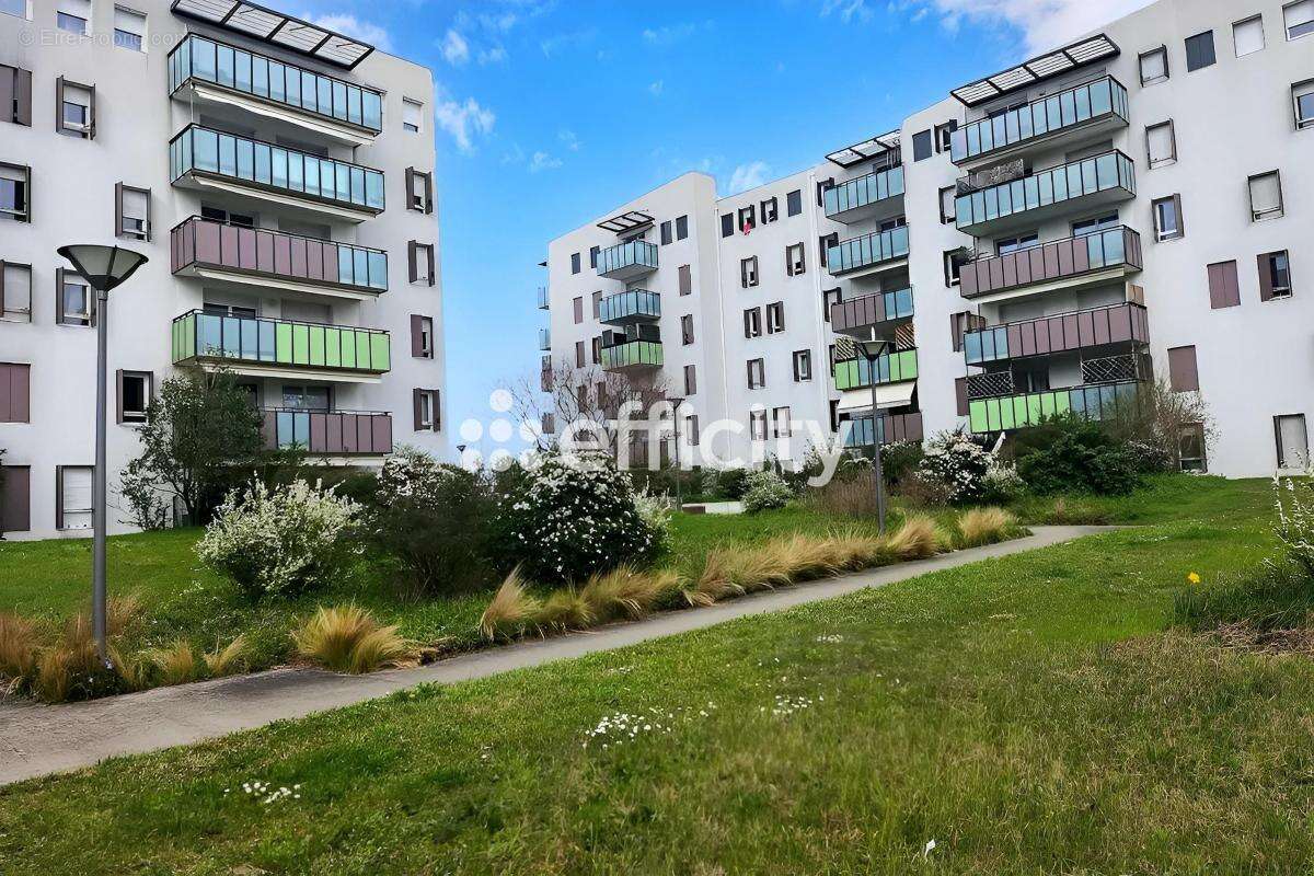 Appartement à SAINT-FONS