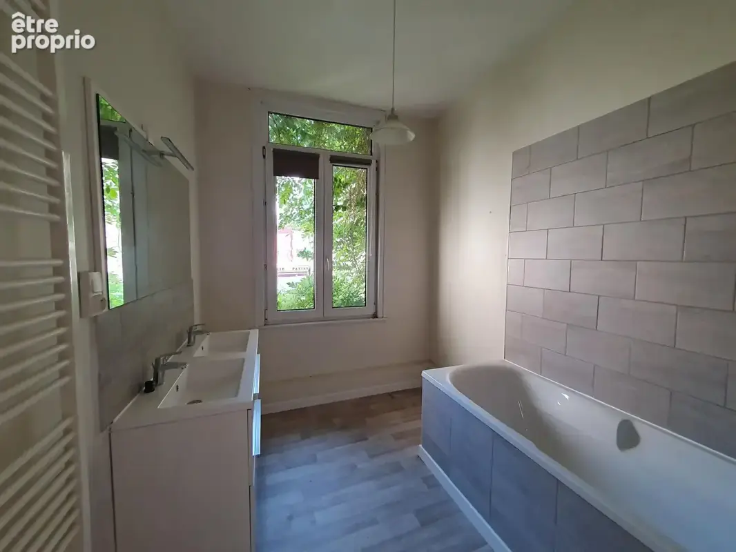 Maison Saint Quentin 10 pièce(s) 230 m2 - photo 16