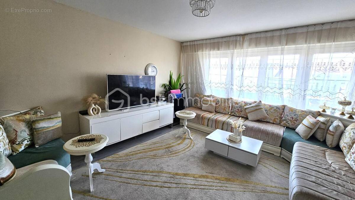 Appartement à FLEURY-LES-AUBRAIS