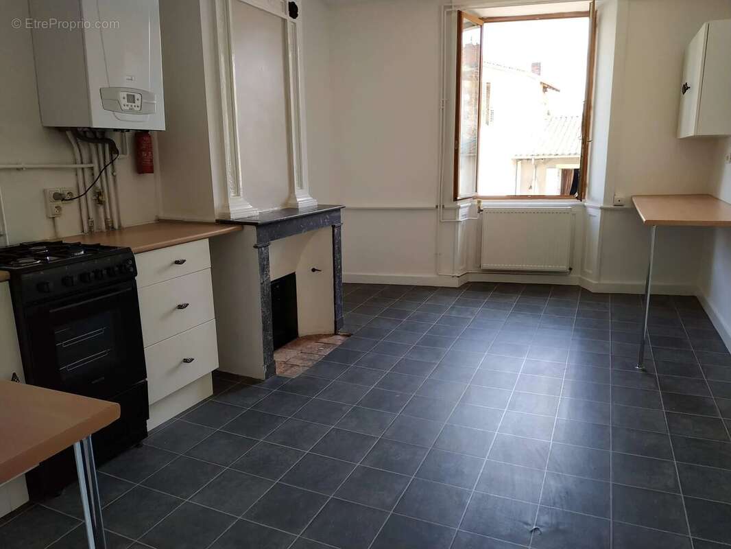 Appartement à CHABANAIS