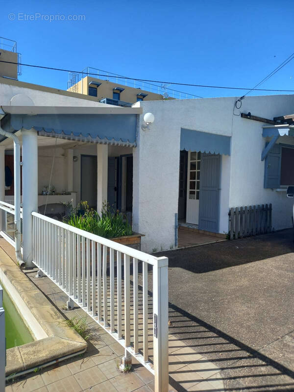 Maison à SAINT-DENIS