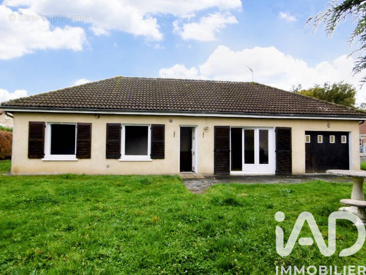 Photo 1 - Maison à BLANZAC