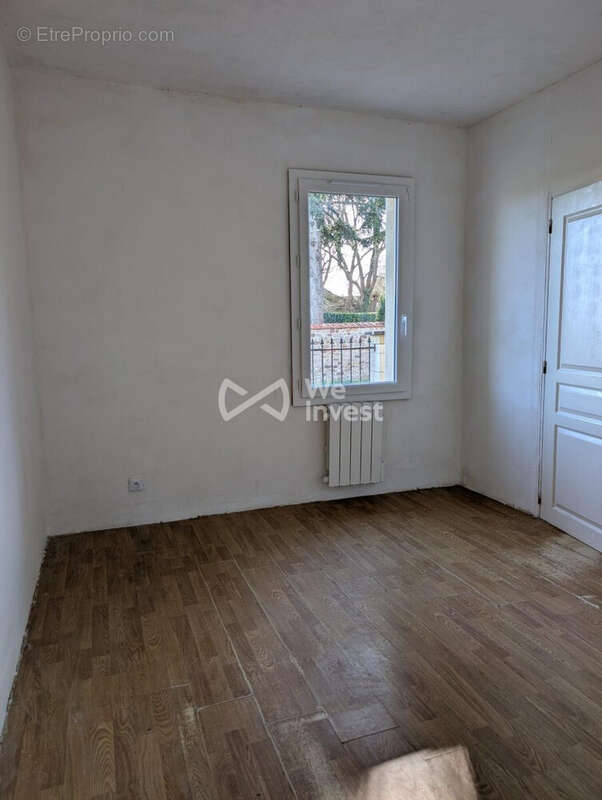 Maison à MEZERAY