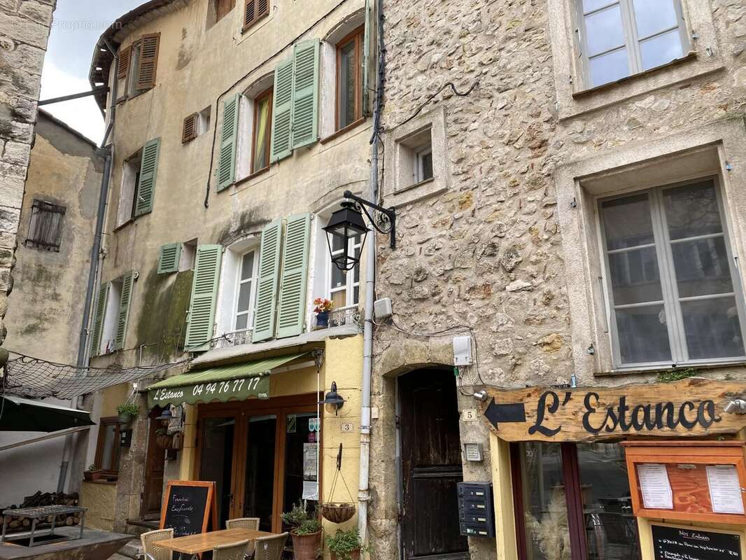 Appartement à BARGEMON