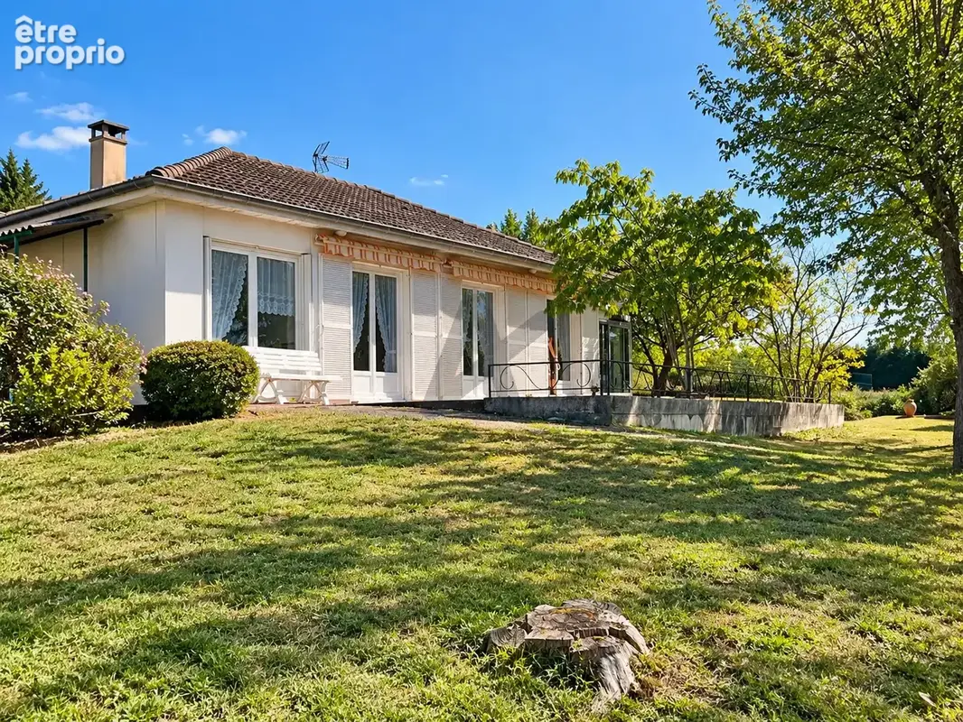 Maison de plain-pied avec superbe jardin et vue panoramique remarquable - photo 5