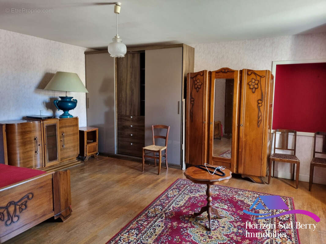 chambre - Maison à CHASSIGNOLLES