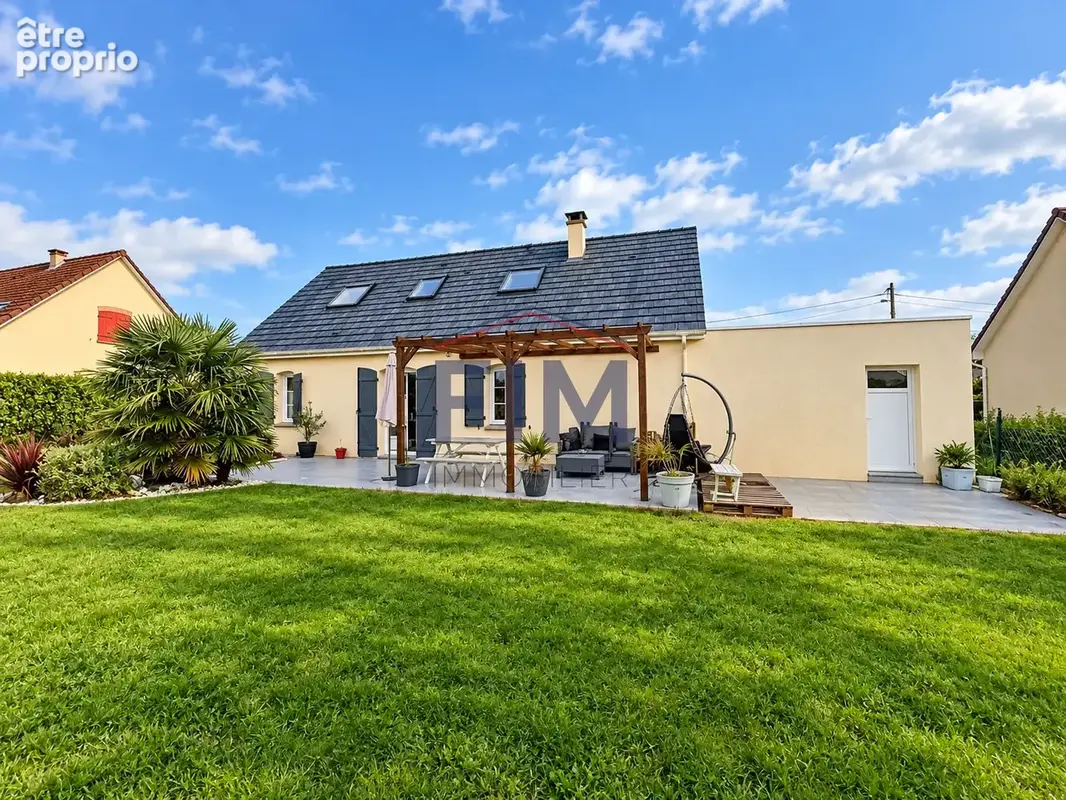 Maison à SAHURS