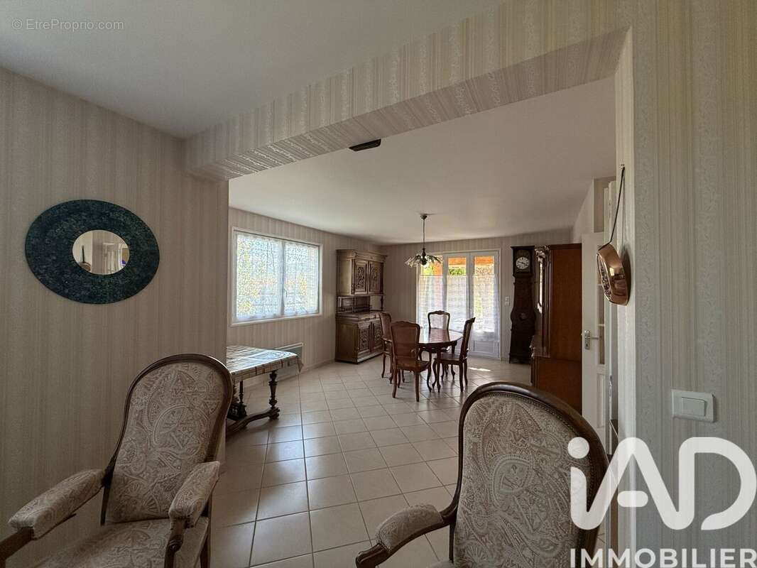 Photo 3 - Maison à ROSIERES