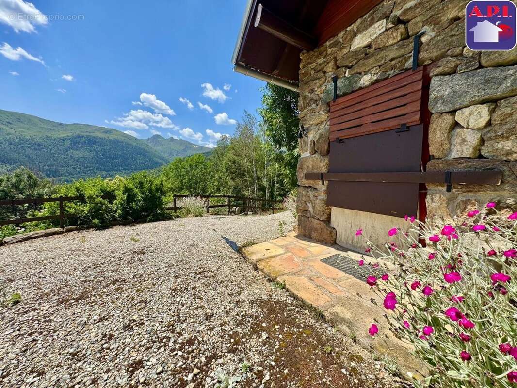 Maison 50 m² à Tarascon-Sur-Ariege  - photo 3