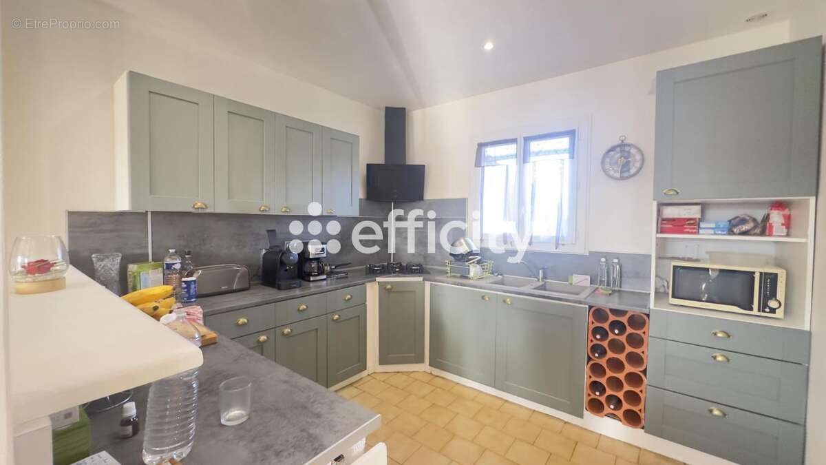 Maison à COURTHEZON