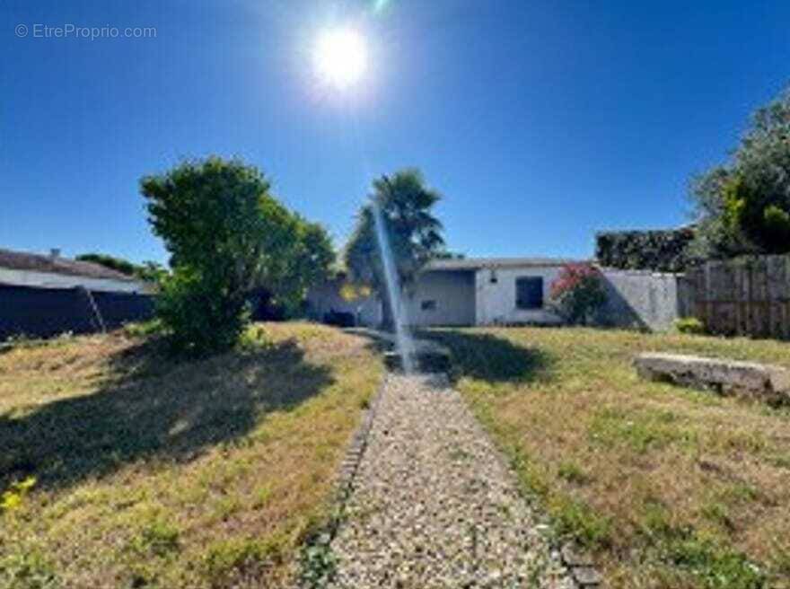 Terrain à BOURGNEUF