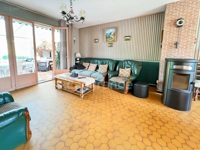 Maison à VIEILLE-EGLISE