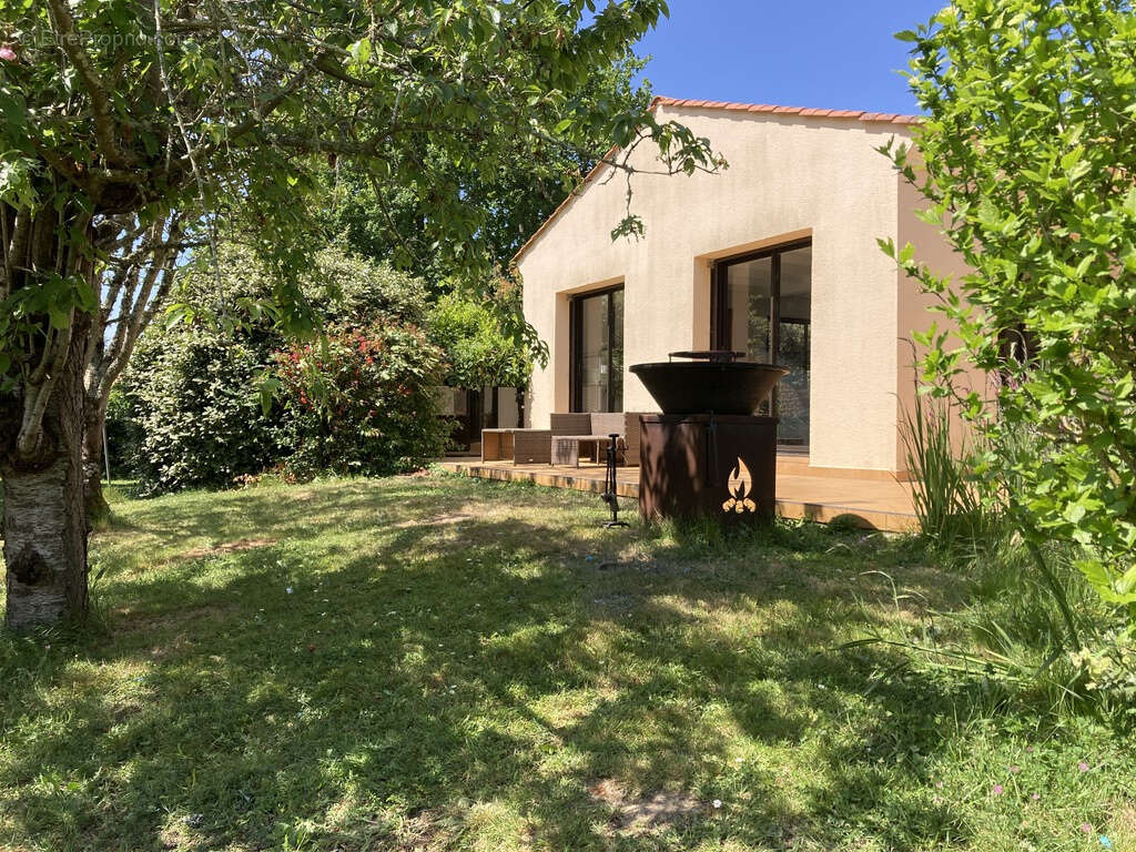 Maison à L'AIGUILLON-SUR-VIE