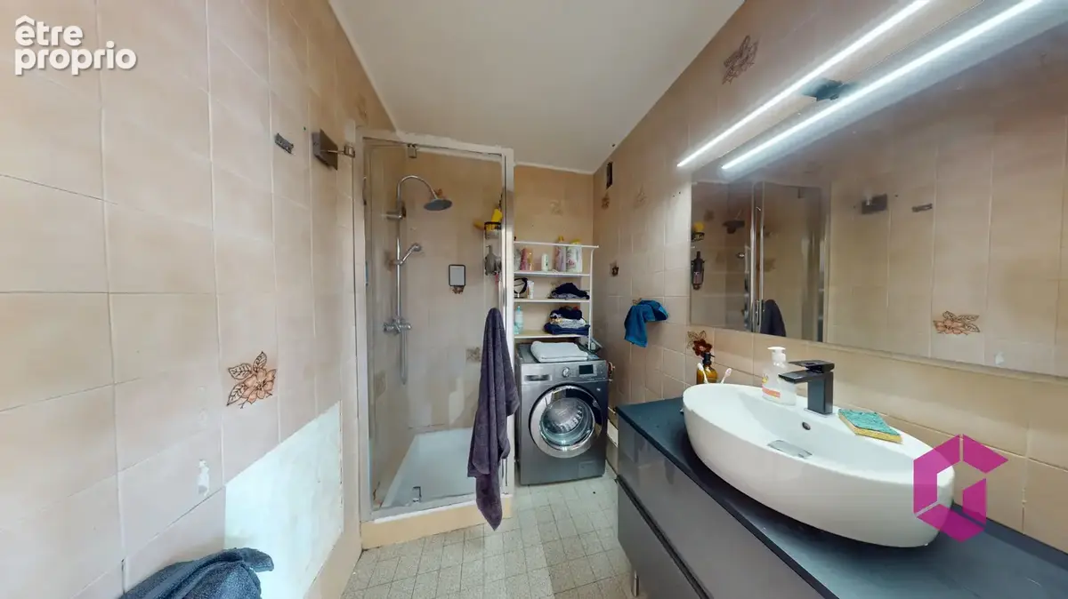 Grand T3 traversant avec balcon - photo 6